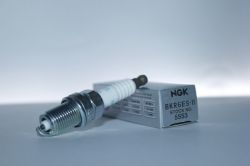 Свеча зажигания 4T BKR6ES-11 NGK