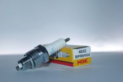 Свеча зажигания 4T BPR6HSA NGK