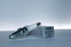 Свеча зажигания 4T BKR5E NGK