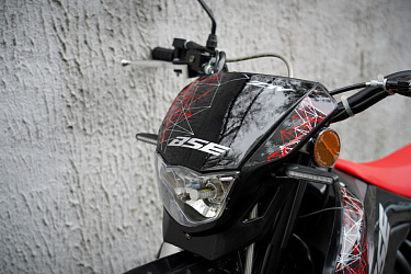 Мотоцикл BSE Z1 Y Gliter Black (035)