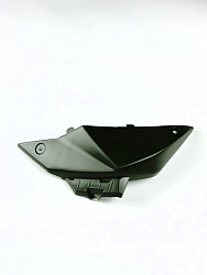 Крышка спидометра правая Hunter 200 BIG